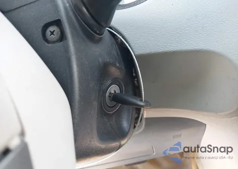 2013 Toyota Sienna Le V6 8 Passenger from USA, damaged, VIN 5TDKK3DC0DS301993